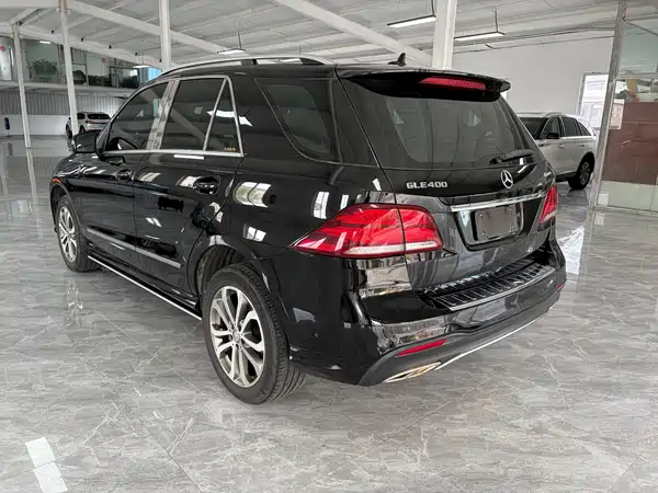 Mercedes-Benz GLE 2016