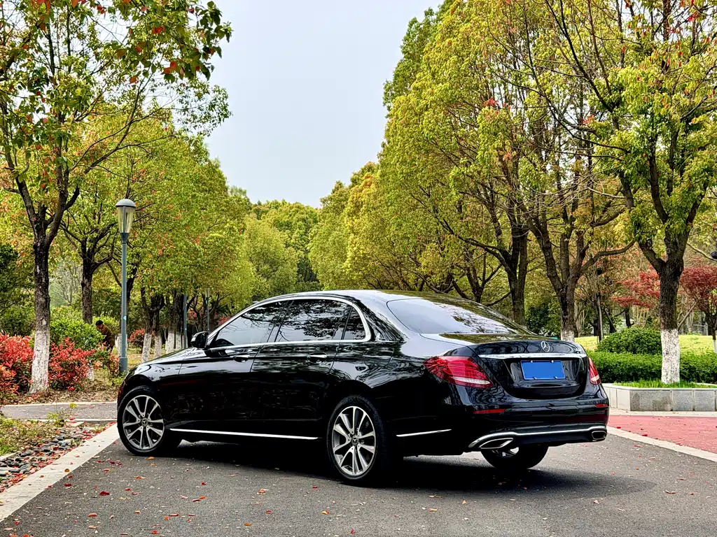 Mercedes-Benz E-Class 2018 — фото 4