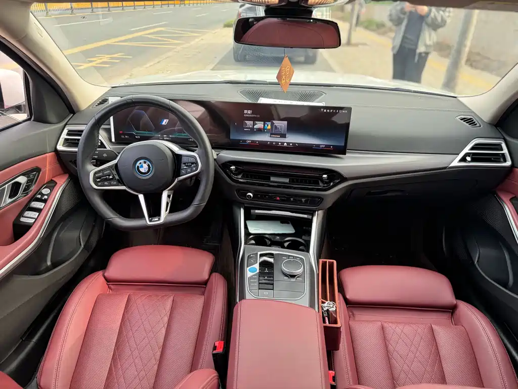 BMW i3 2024 — фото 14