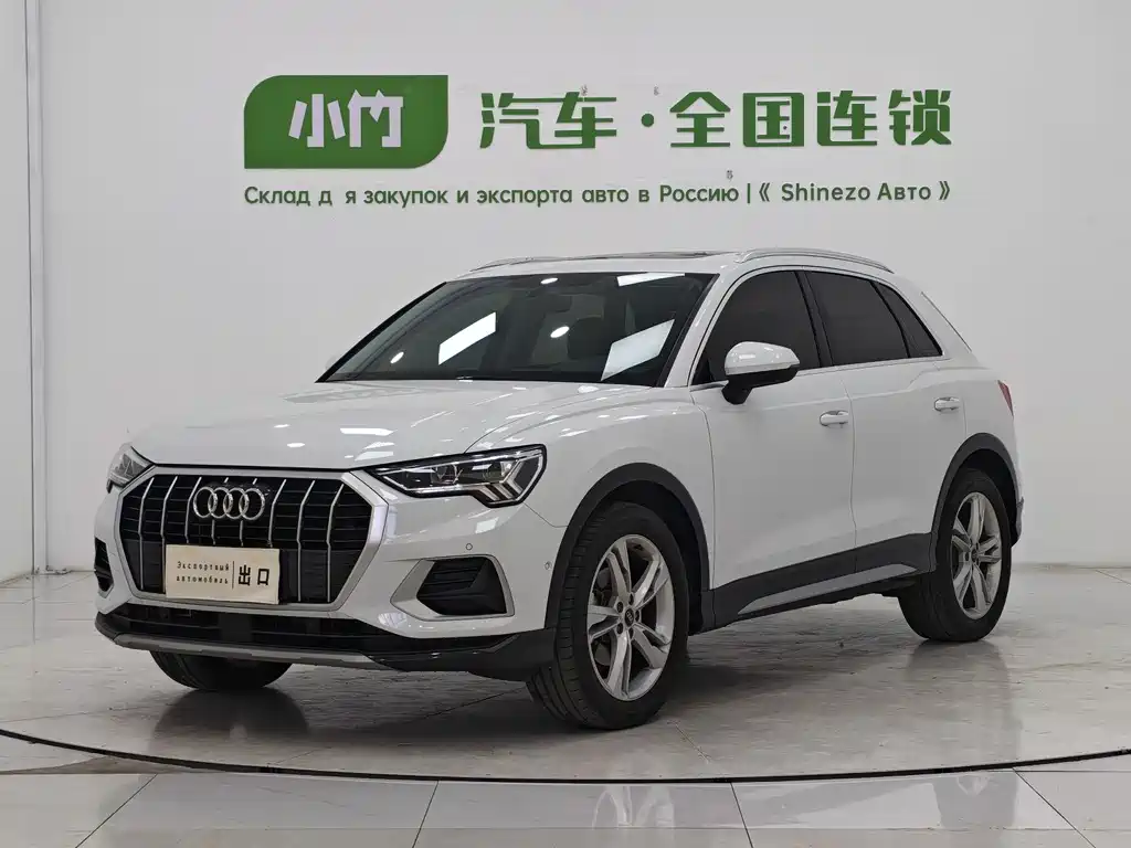 Audi Q3 2023 — фото 1