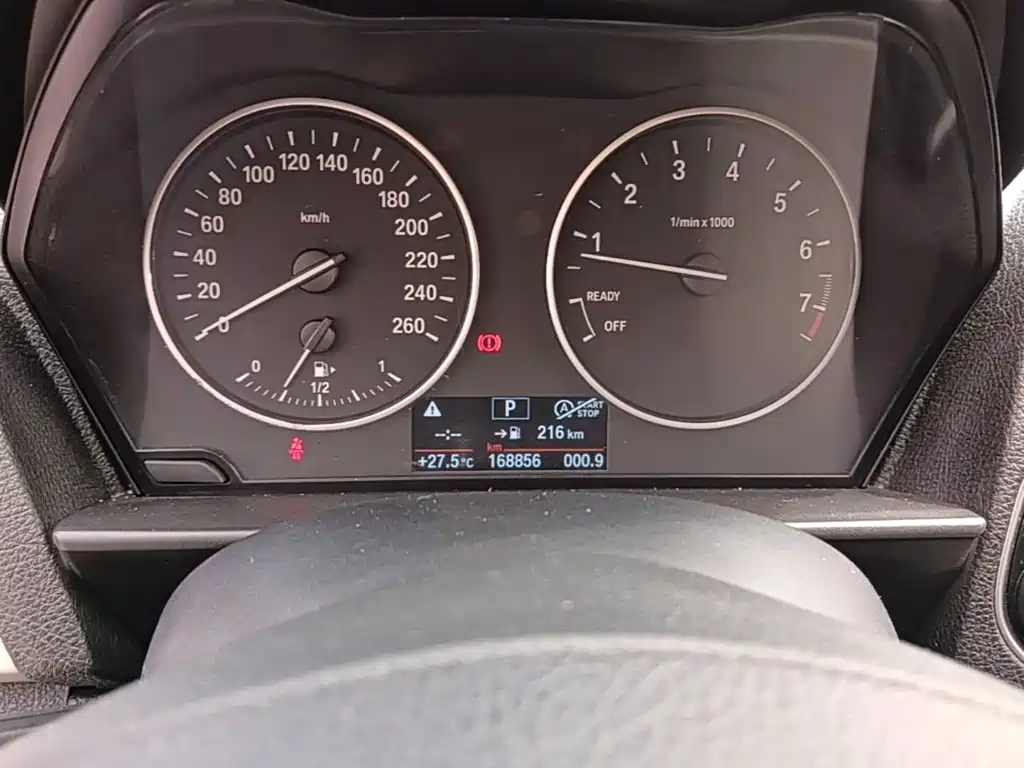BMW 1 Series 2015 — фото 12