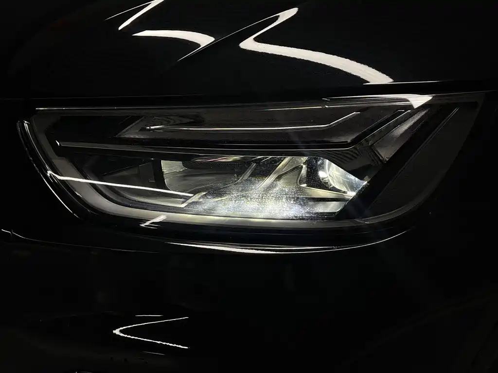 Audi Q5L 2025