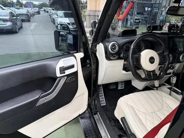 Jeep Wrangler 2013