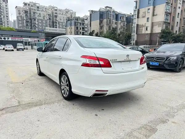 Peugeot 408 2017