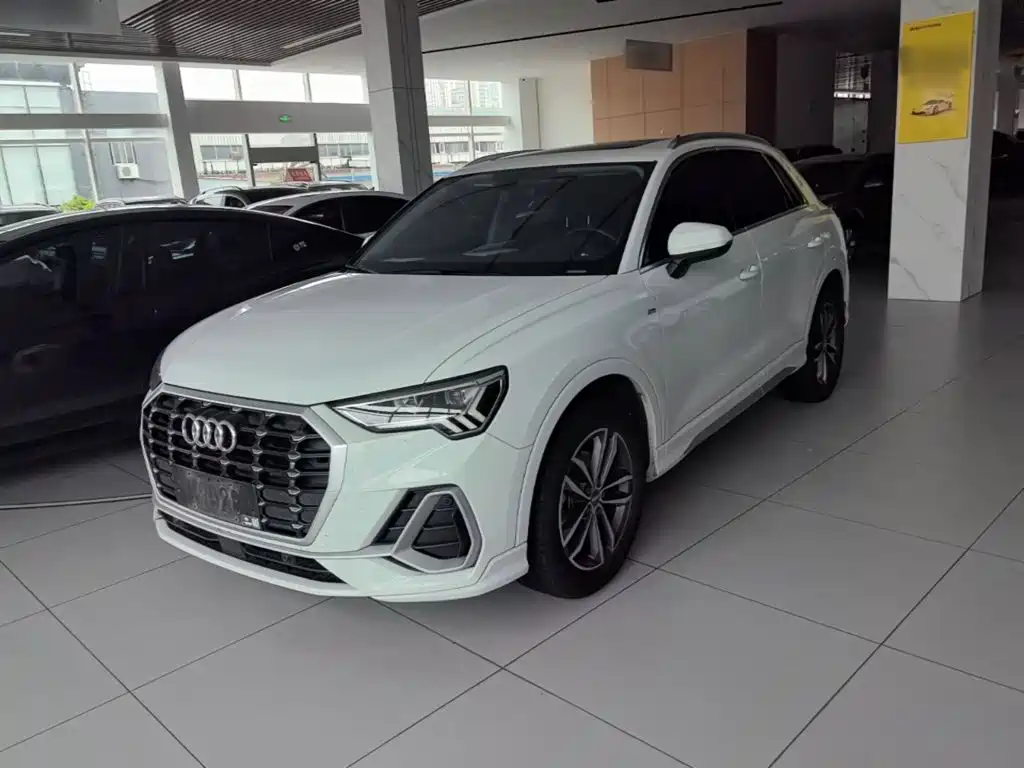 Audi Q3 2021