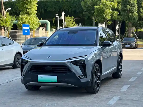 NIO ES8 2020