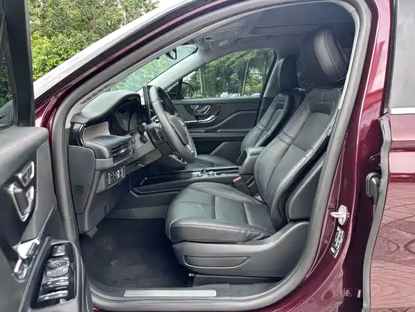 Lincoln Corsair 2021