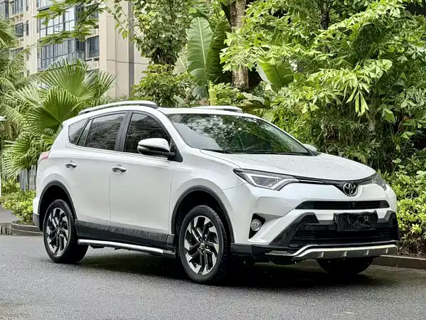 Toyota RAV4 2017