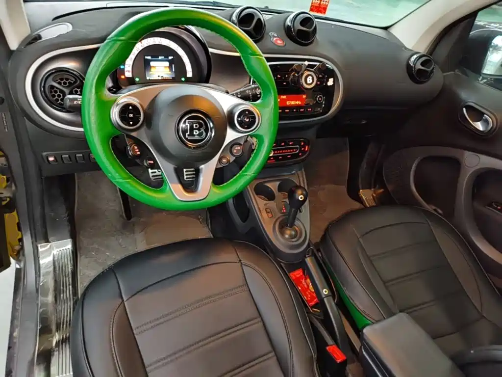 smart fortwo 2017 — фото 10