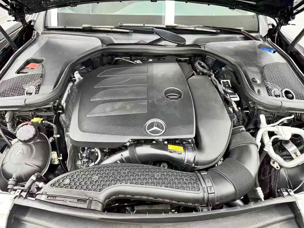 Mercedes-Benz E-Class 2023 — фото 26