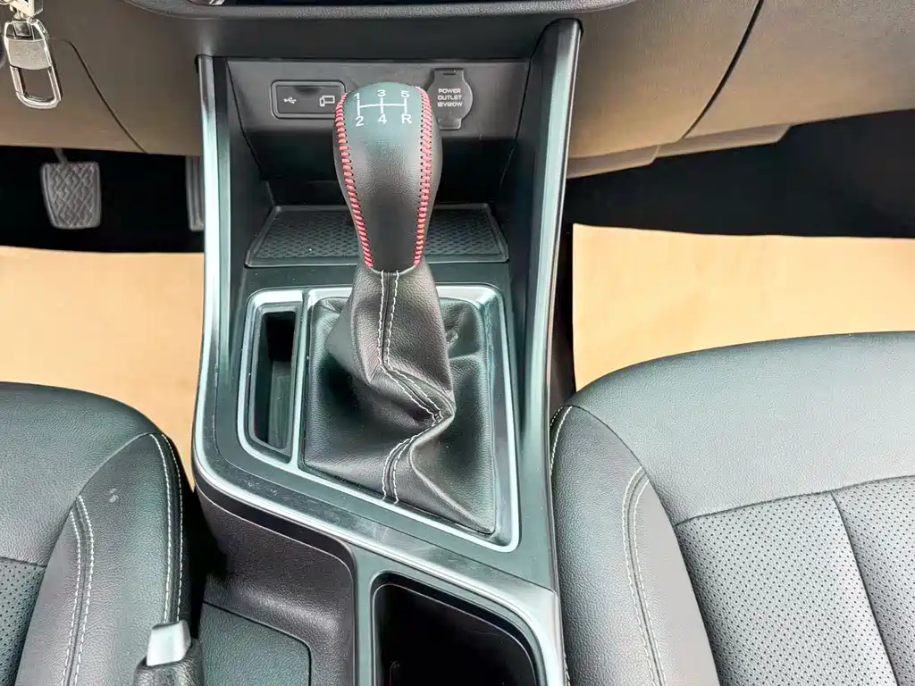 Geely Vision X3 2019 — фото 18