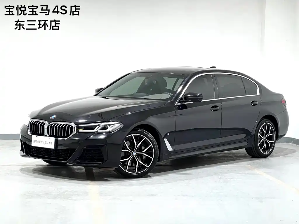 BMW 5 Series 2022 — фото 1