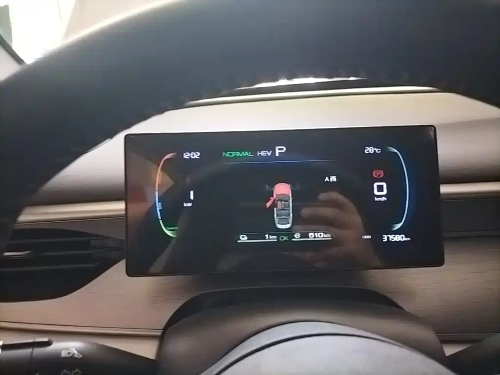 BYD Seal 05 DM-i 2025 — фото 12