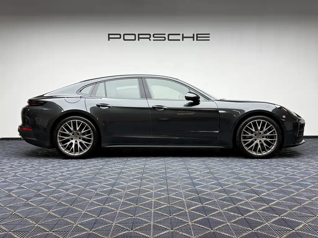 Porsche Panamera 2025 — фото 9
