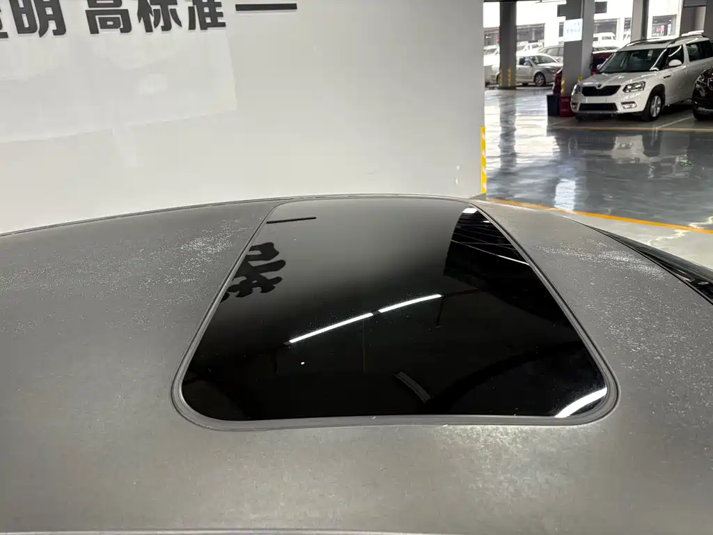 Nissan Tiida 2017 — фото 16