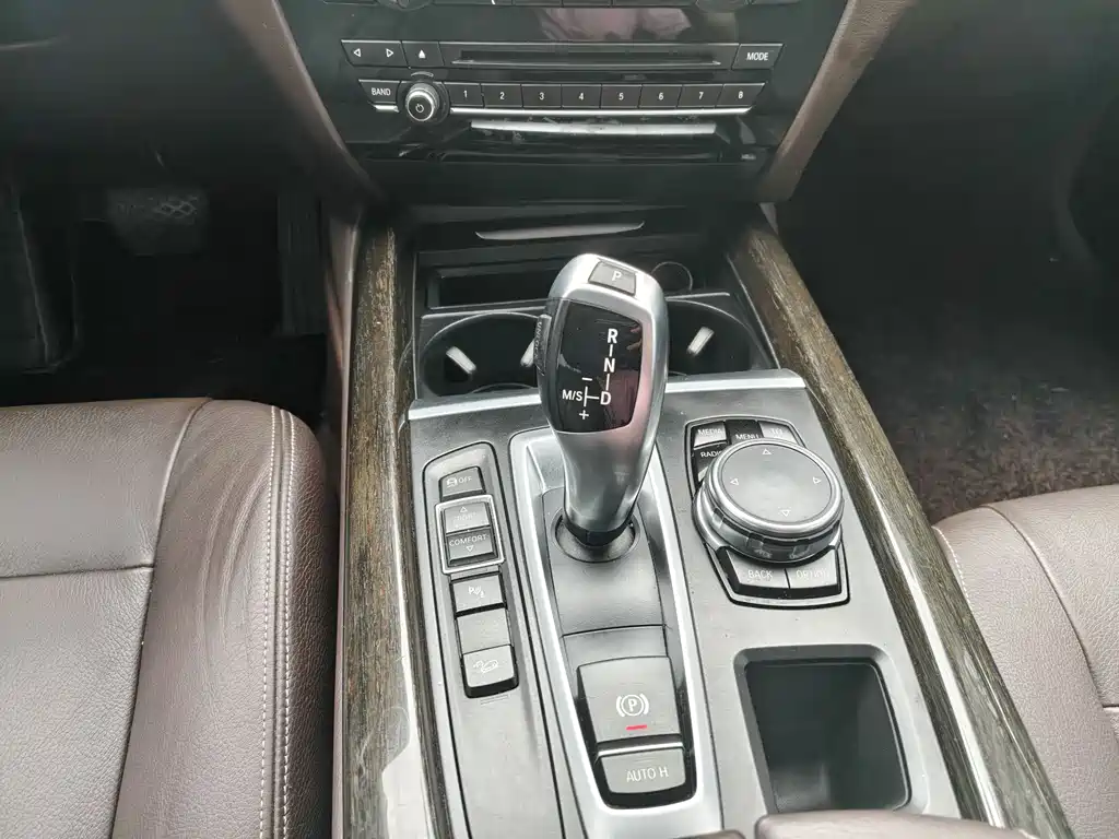 BMW X5 2015 — фото 17