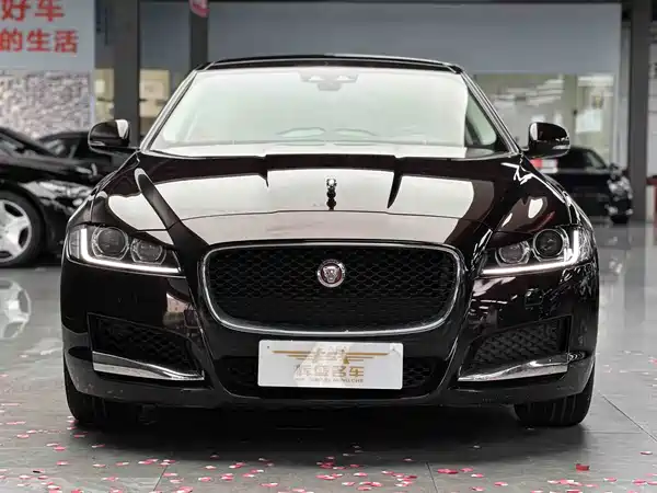 Jaguar XFL 2021