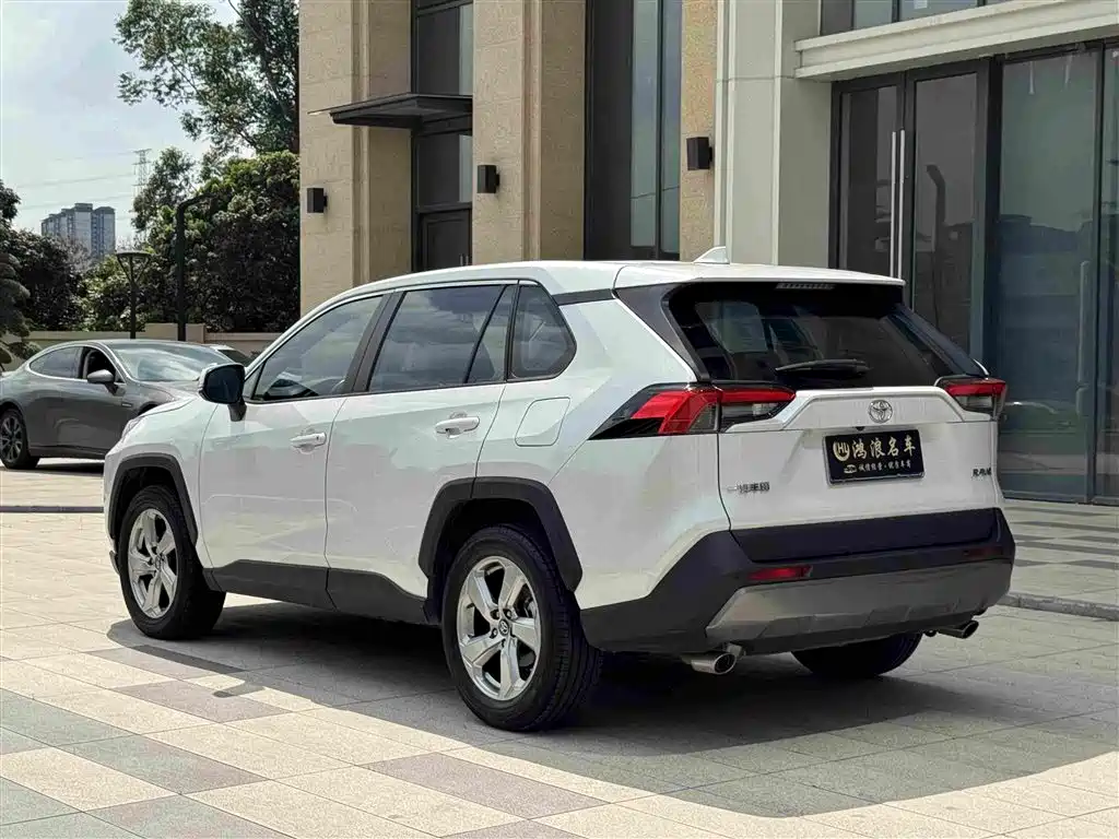 Toyota RAV4 2022