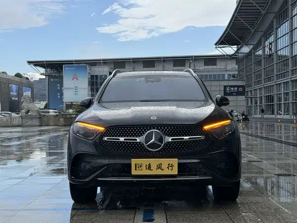 Mercedes-Benz GLC 2023
