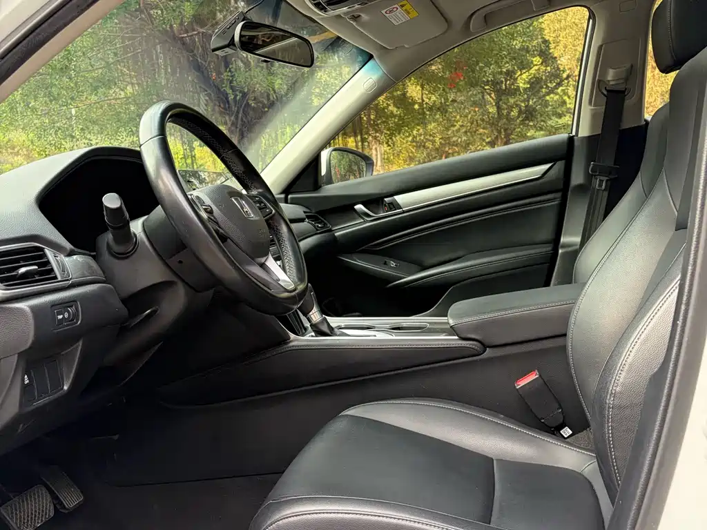 Honda Accord 2021 — фото 15