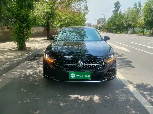 Volkswagen Passat 2022