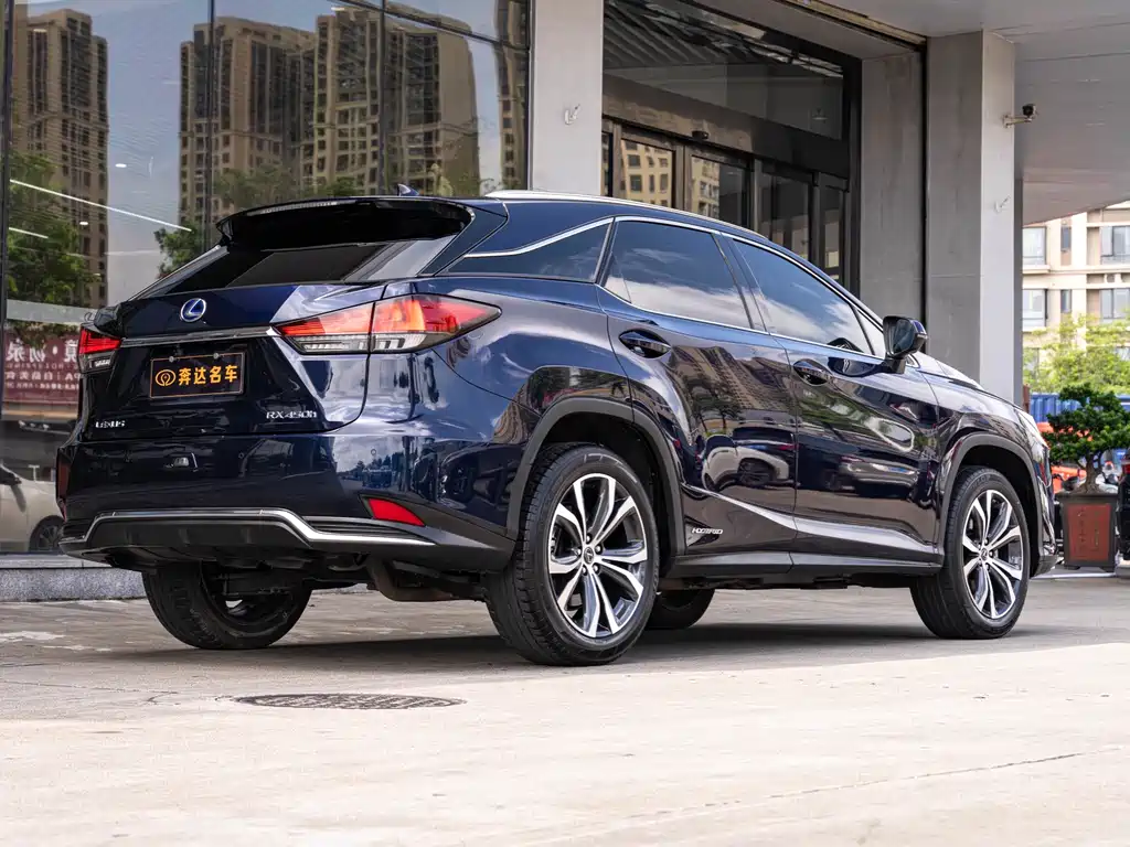 Lexus RX 2022