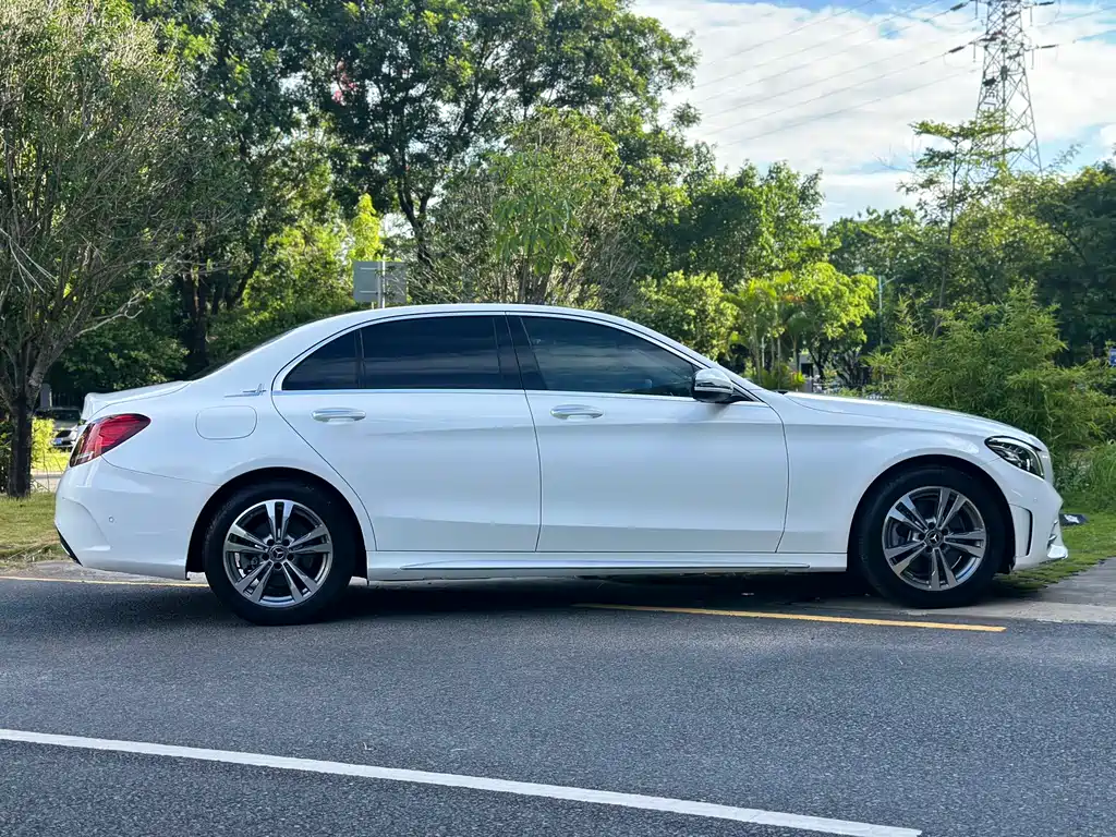 Mercedes-Benz C-Class 2020 — фото 14
