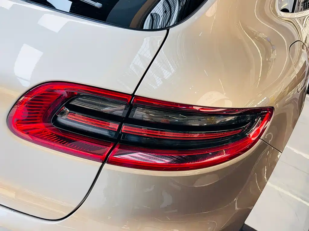 Porsche Macan 2015 — фото 19