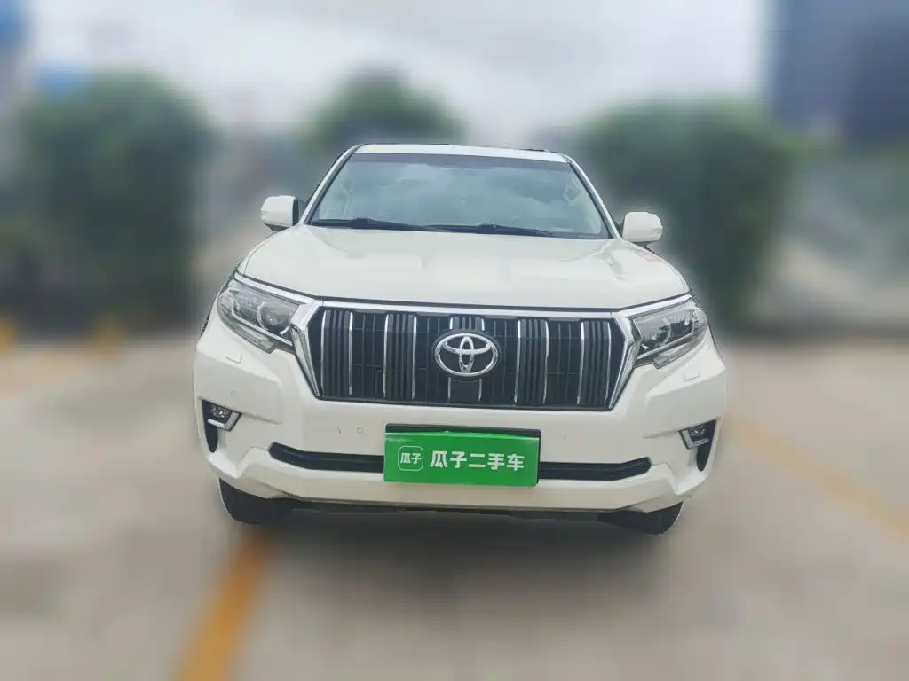 Toyota Prado 2018 — фото 2