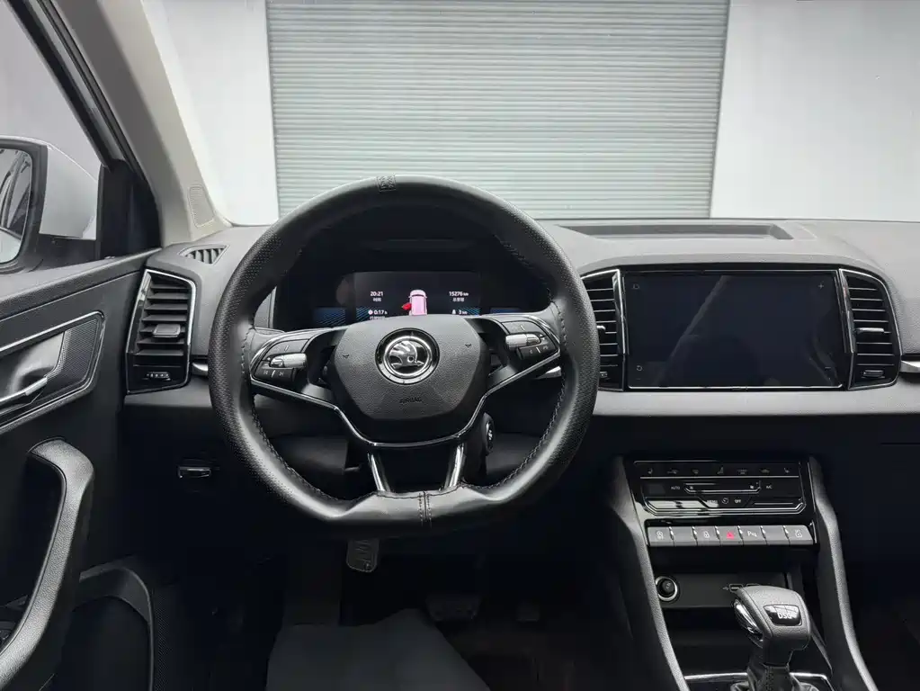 Skoda Karoq 2023 — фото 15