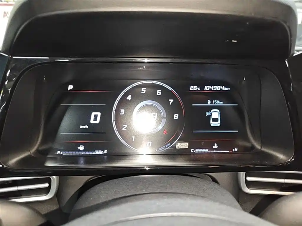 Hyundai Elantra 2022 — фото 12