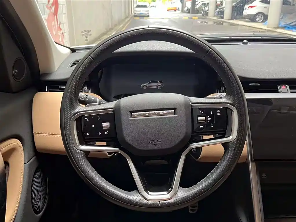 Land Rover Discovery Sport 2024 — фото 13