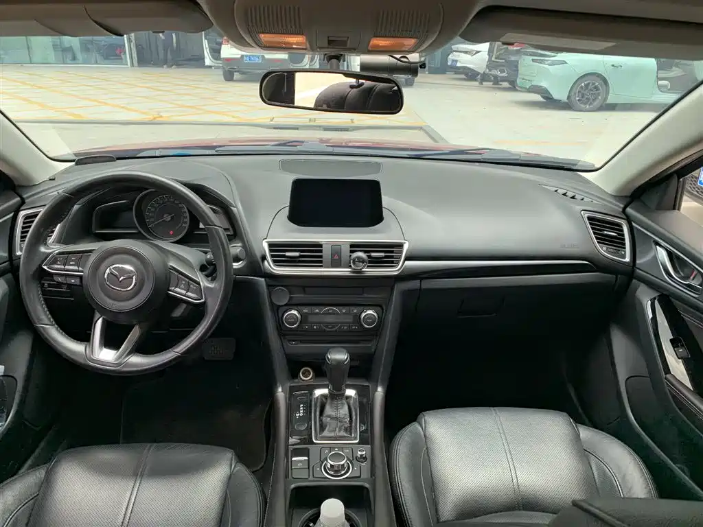 Mazda 3 Axela 2017