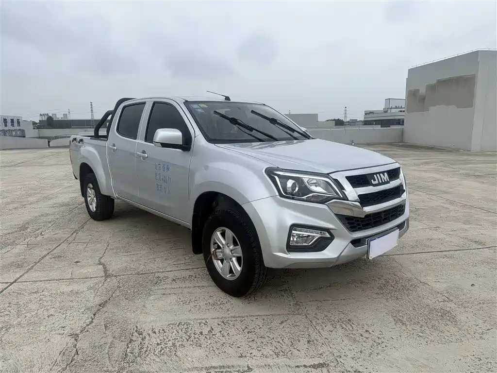 Isuzu RE-MAX 2022