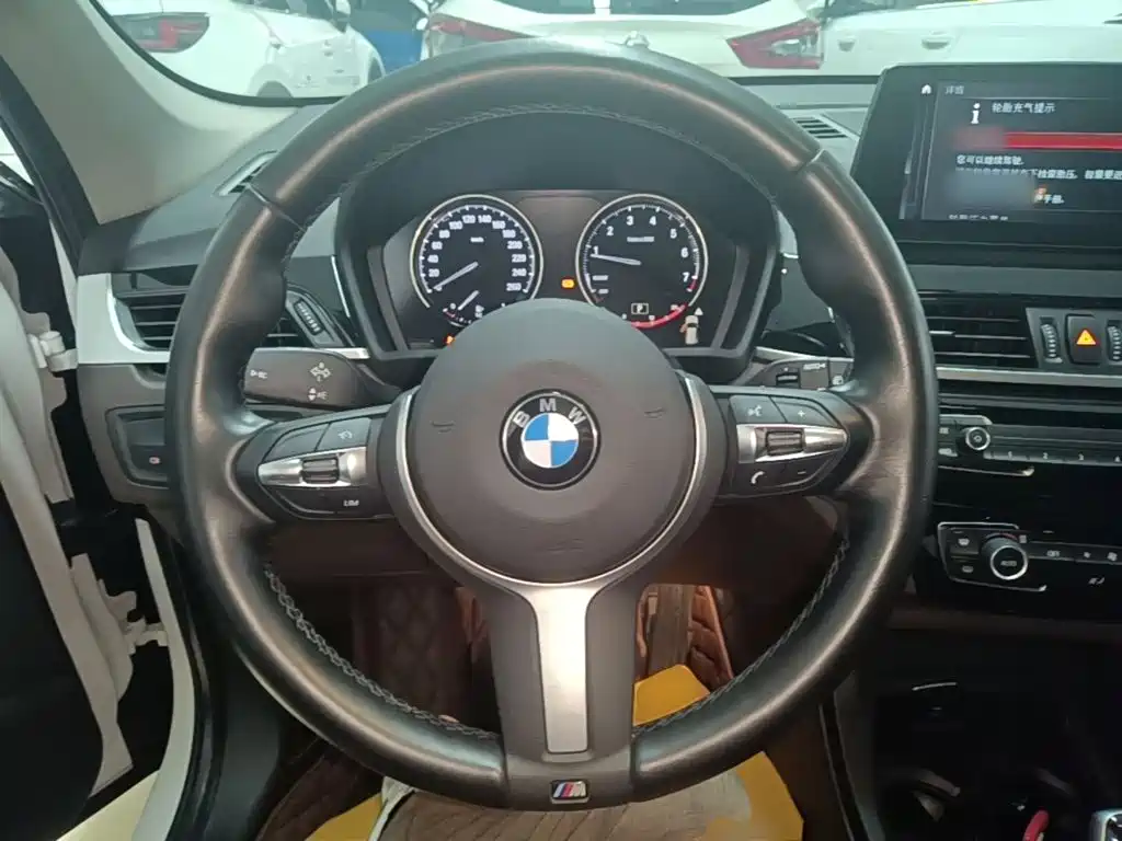 BMW X1 2022 — фото 11