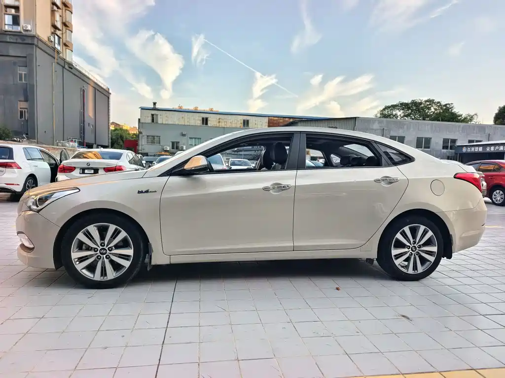 Hyundai Mistra 2017 — фото 4