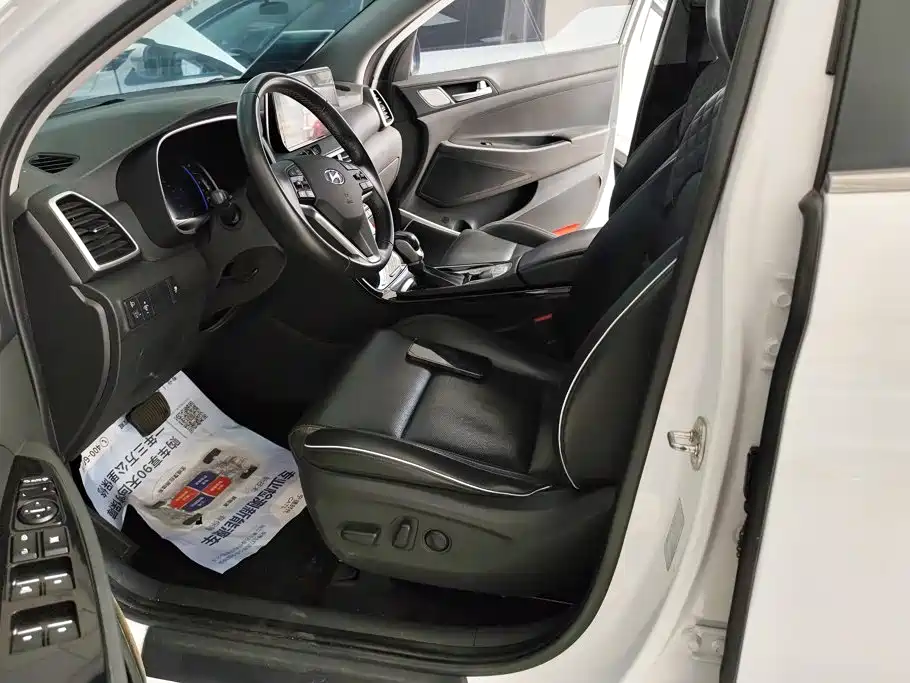 Hyundai Tucson 2019 — фото 9
