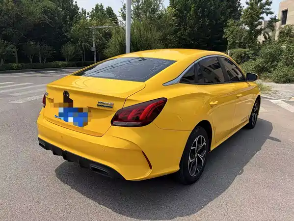 MG MG5 2021