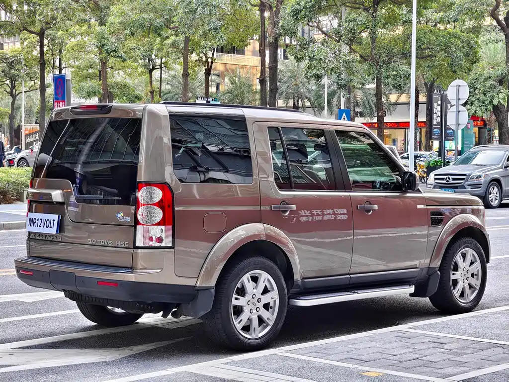 Land Rover Discovery 2012 — фото 5