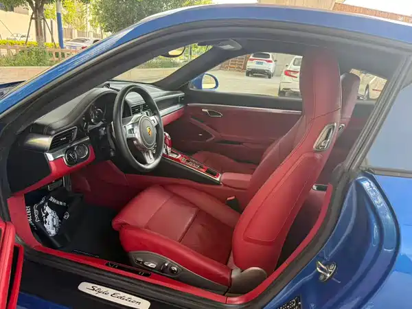 Porsche 911 2016