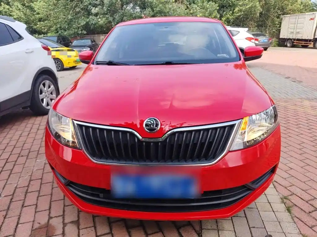 Skoda Rapid Spaceback 2019 — фото 3