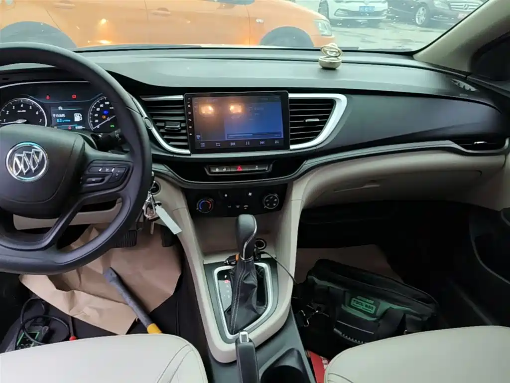 Buick Excelle 2017 — фото 13