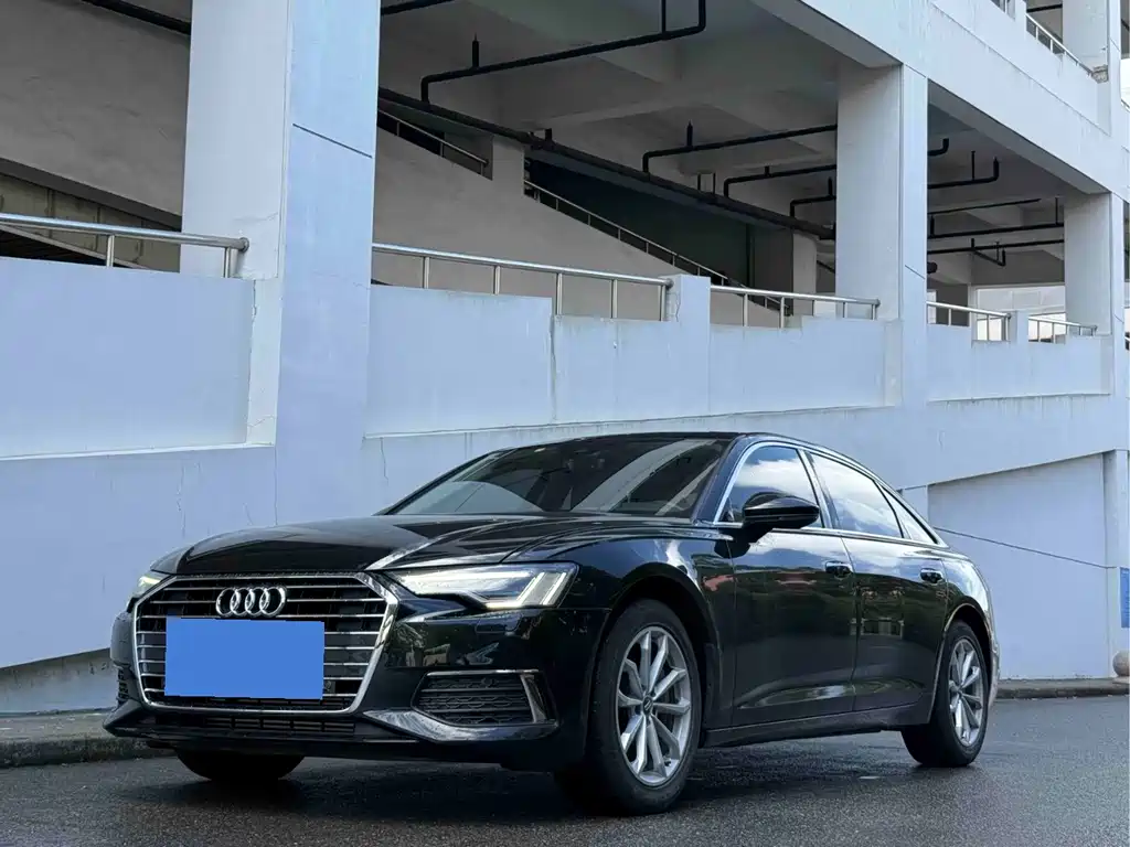 Audi A6L 2020 — фото 1