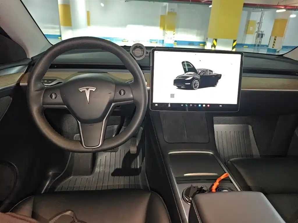 Tesla Model Y 2022 — фото 10