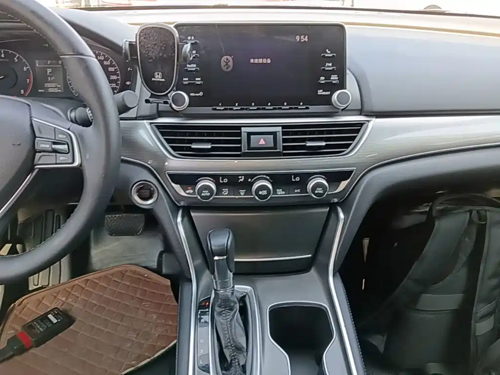 Honda Accord 2019 — фото 13