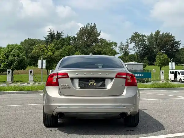 Volvo S60 2015