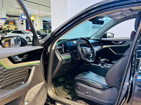 Hongqi HS5 2022