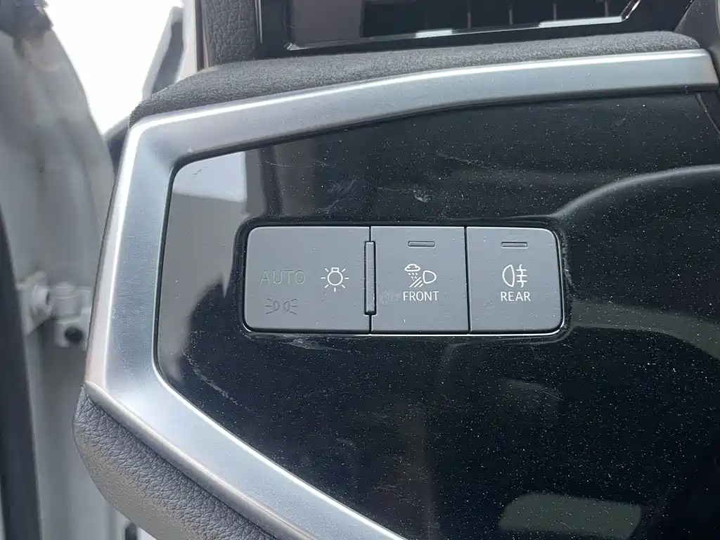 Audi Q3 2022 — фото 12