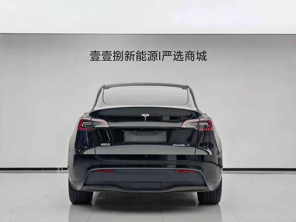 Tesla Model Y 2023 — фото 3