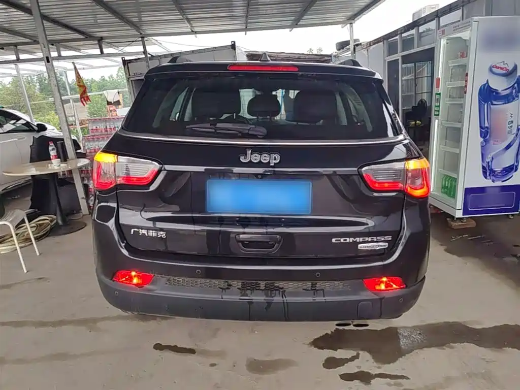 Jeep Compass 2018 — фото 6